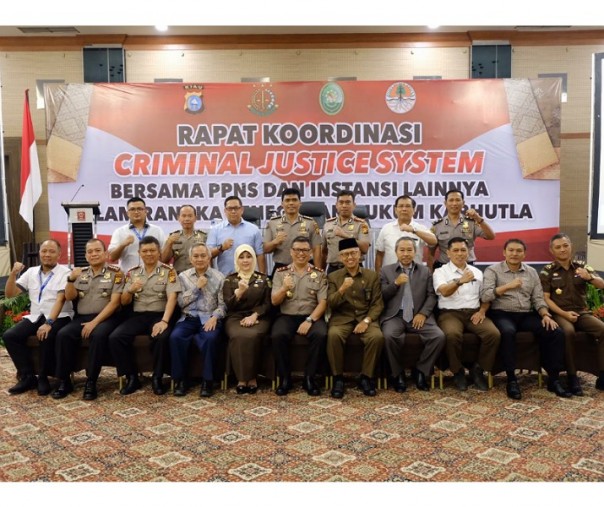 Rapat koordinasi Criminal Justice Sistem yang diinisasi Polda Riau.