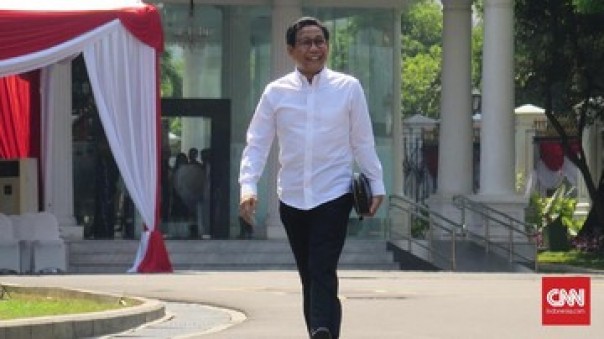 Abdul Halim Iskandar dari Partai PKB tiba di Istana Negara, Selasa. 