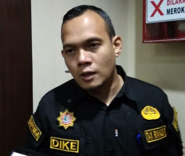 Sekretaris Badan Pendapatan Daerah (Bapenda) Kota Pekanbaru Dike. Foto: Surya/Riau1.