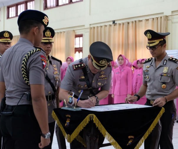 AKBP Nandang dilantik sebagai Kapolresta Pekanbaru, menggantikan Kombes Susanto.