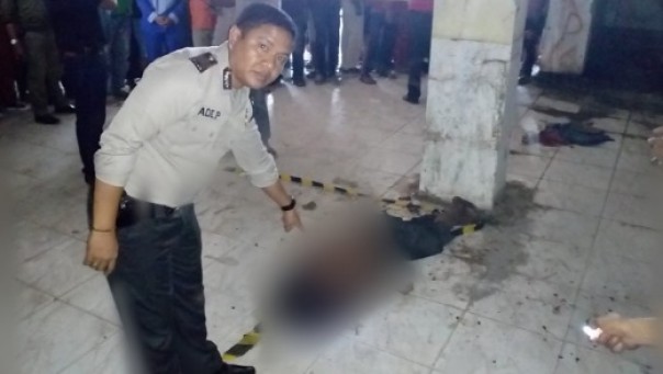 Sesosok mayat pria tanpa identitas ditemukan warga dibekas bangunan Hotel Tan Ameh Mandau