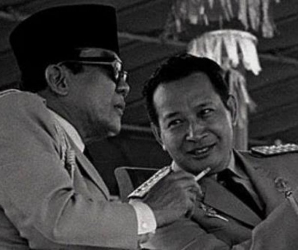 Soekarno dan Soeharto (Foto: Istimewa/internet)