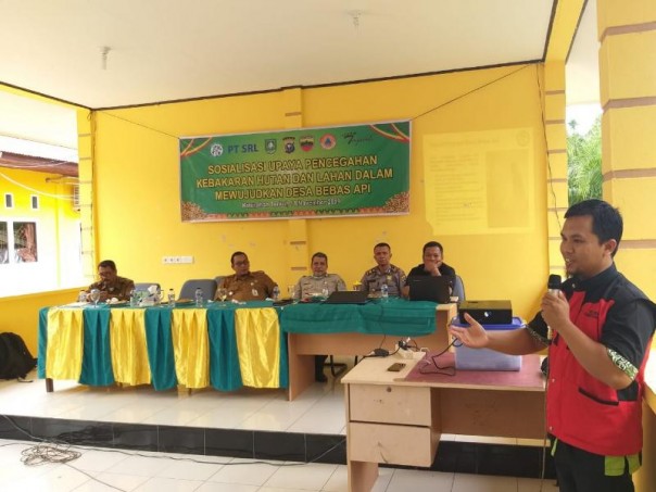 PT SRL Sosialisasi pencegahan Karhutla bersama instansi lain di Rupat, Senin. 