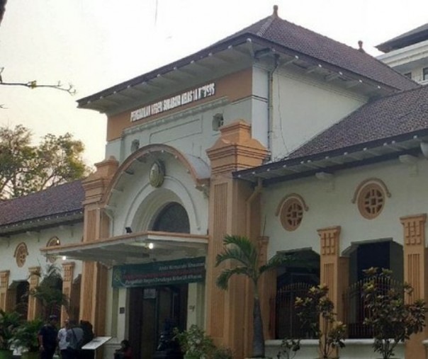 Pengadilan Negeri Surabaya. Foto: Detik.com.