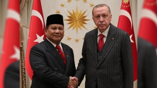 Prabowo Subianto diterima Tayyip Erdogan di komplek Presiden. 