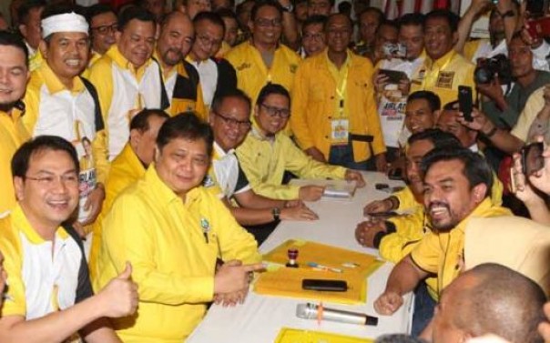 Airlangga Hartanto mendaftar sebagai Caketum Golkar 2019-2024