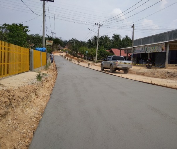Pembangunan Jalan Badak Ujung di Tenayan Raya, akses utama ke Kompleks Perkantoran Pemko Pekanbaru. Foto: Surya/Riau1.