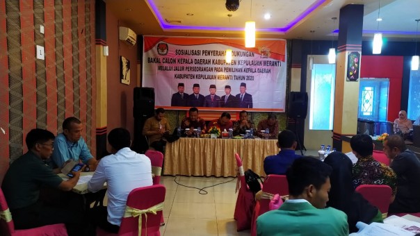 Sosialisasi Penyerahan Dukungan Bacalon Kepala Daerah Melalui Jalur Perorangan oleh KPU di Kopitiam Selatpanjanf