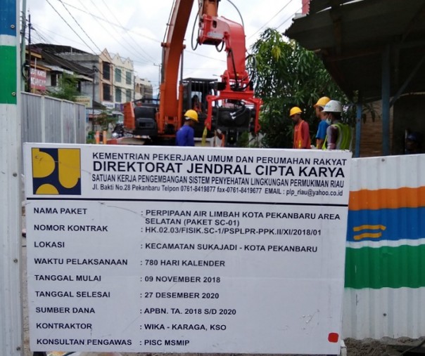 Pengerjaan proyek IPAL di Jalan Ahmad Dahlan, Kecamatan Sukajadi, Pekanbaru. Foto: Surya/Riau1.