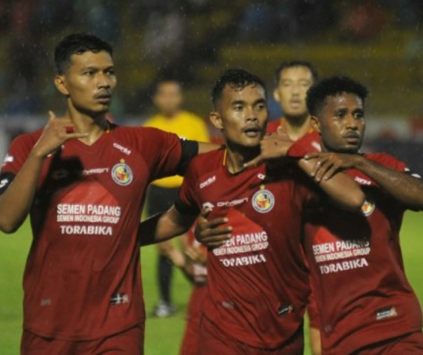 Para penggawa Semen Padang di laga melawan Perseru Badak Lampung. Foto: Antara.