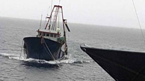 Kapal di Lautan Natuna.