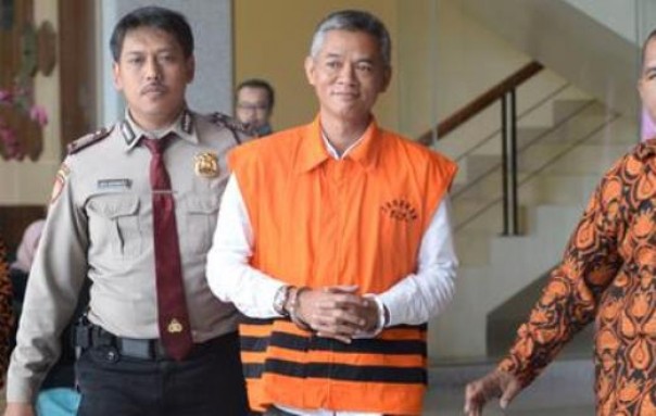 Mantan Komisioner KPU Wahyu Setiawan jadi tersangka suap caleg PDIP