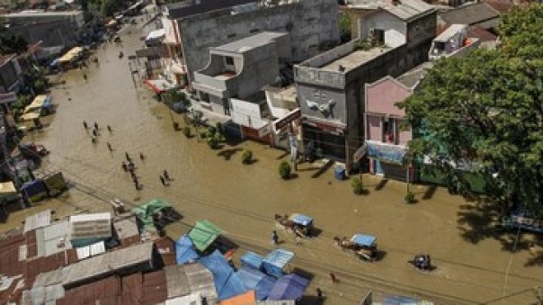 Ilustrasi rumah terdampak banjir di Bandung. 