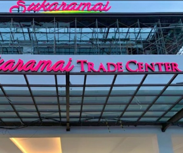 Bangunan depan Sukaramai Trade Center Pekanbaru. Foto: Istimewa.