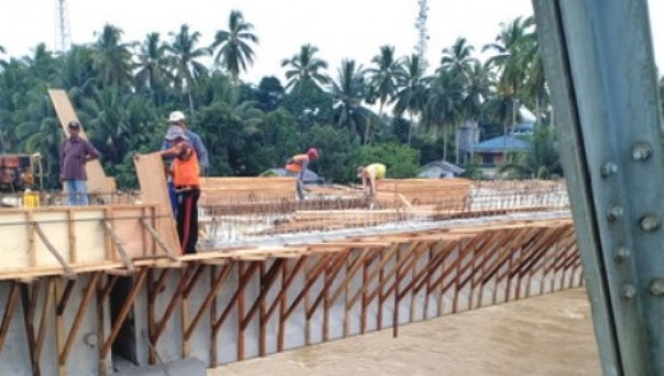 Proyek Jembatan Lubuk Jambi di Kecamatan Kuantan Mudik Kuansing