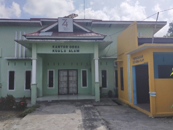Kantor Desa Kuala Alam