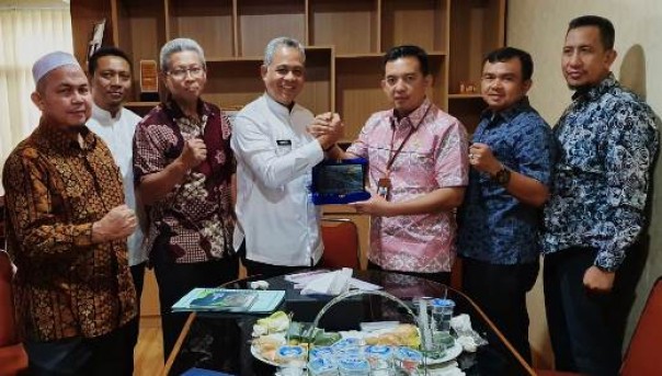 Kepala Dispora Kota Pekanbaru, Zulfahmi Adrian bersama jajaran Dispora Pekanbaru dalam kunker ke Dispora Kota Tangerang 