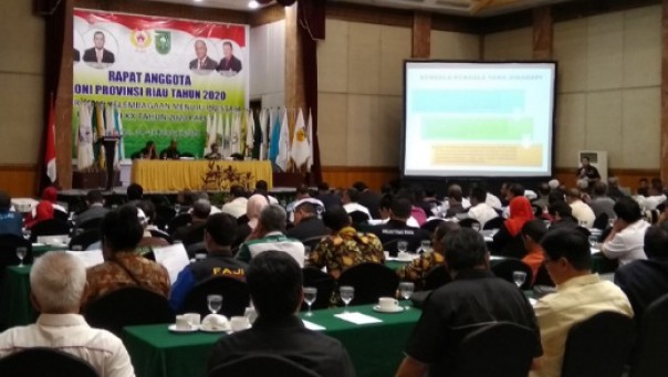 RAT 2020 KONI Riau di Hotel Aryaduta Pekanbaru (foto: barkah/riau1.com)