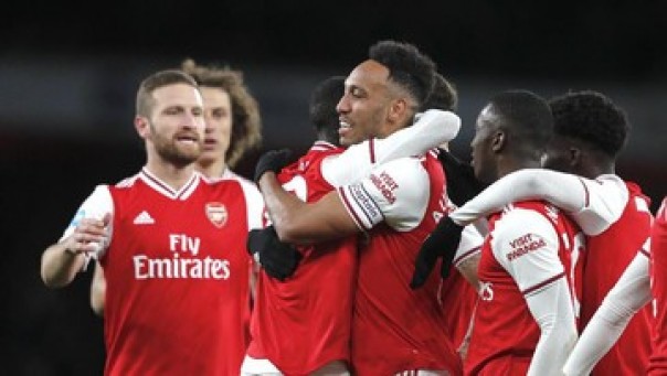 Pemain Arsenal meluapkan kegembiraannya.
