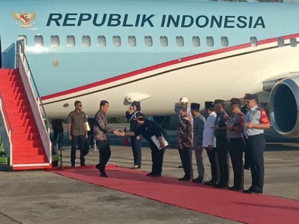 Presiden Jokowi tiba di Riau
