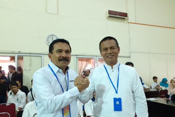 Pasangan Calon  Perseorangan untuk Pilkada Gubernur Sumbar, Irjen Pol Fakhrizal dan Genius Umar. 