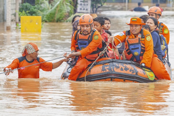 Banjir yang Meluas di Jawa Barat Menyebabkan Ribuan Rumah Terendam