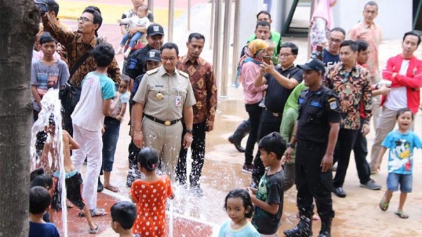 PSI Anggap Anies Baswedan Menikmati Bencana Banjir Jakarta Sebagai Panggung Politik