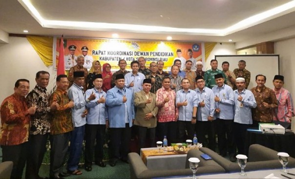 Rakor Dewan Pendidikan Riau