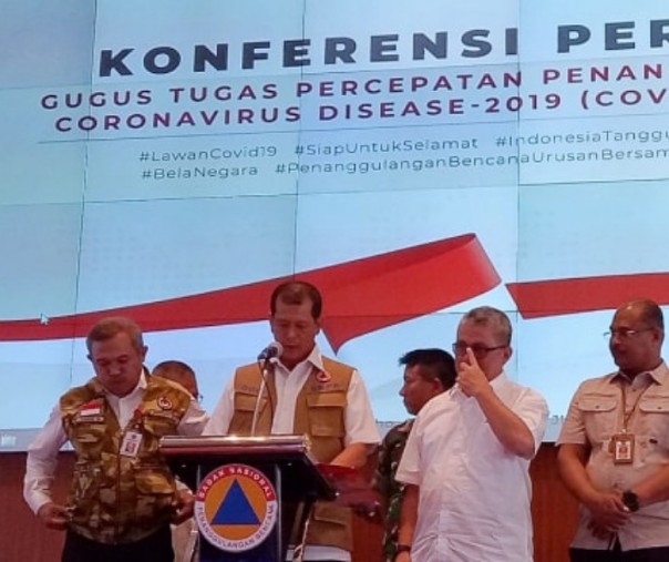 Konferensi pers gugus tugas percepatan penanganan coronavirus disease (COVID-19), Kantor BNPB Jakarta. Foto: Kumparan.com.