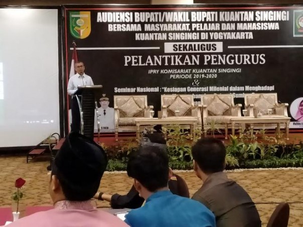 Bupati Kuansing menjadi pembicara dalam seminra IPRY_foto Riau24.com