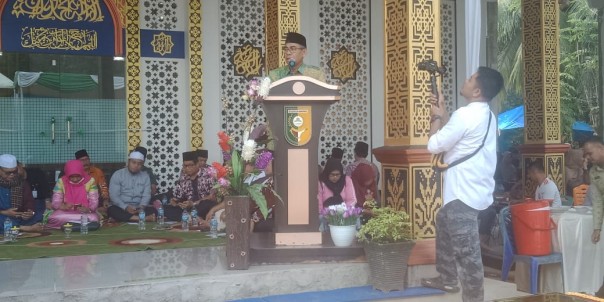 Bupati Kuansing Drs. H. Mursini, M.Si memeberikan sambutan saat meresmikan Mesjid Al-Hidayah Desa Seberang Pantai/R24