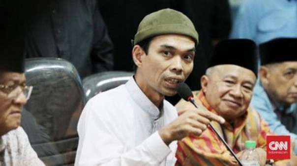 Ustadz Abdul Somad ikut Fatwa MUI. 