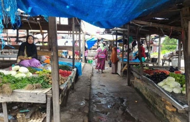 Kondisi Pasar Senggol Dumai, Tampak Sepi dari Pengunjung/R24
