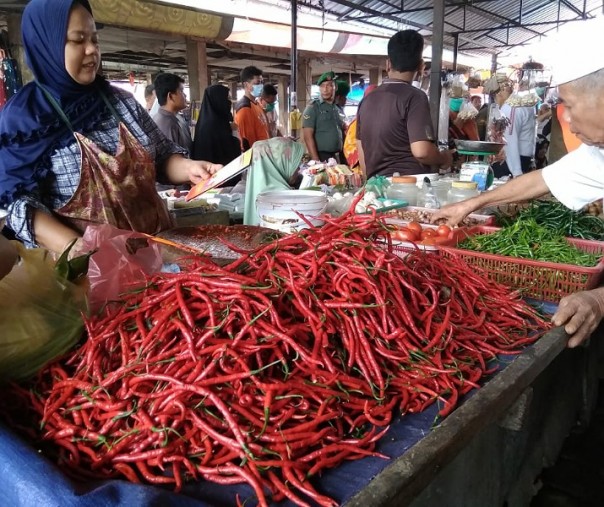 Aktivitas Pasar di Pekanbaru.
