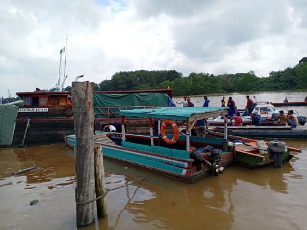 KLM Maju Jaya 89 di perairan Perawang