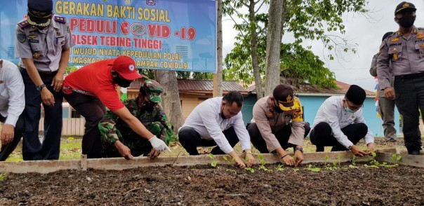 Dukung Ketahanan Pangan di Tengah Pandemi, Polres dan Pemkab Meranti Canangkan Penanaman Sayur-Mayur Cepat Panen