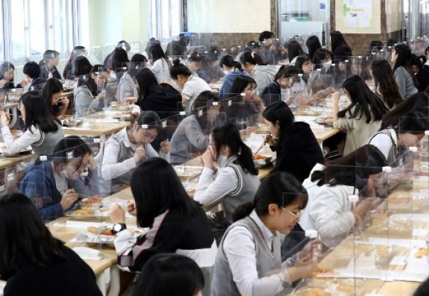 Sekolah Akhirnya Dibuka Kembali di Korea Selatan Pasca Virus Corona Mereda