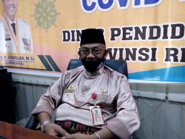 Plt Kadisdik Riau Kaharuddin