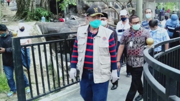 Wagub Sumbar Nasrul Abit kunjungi Kebun Binatang Bukittinggi/Langgam.id
