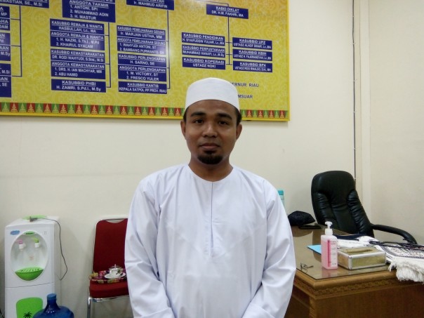 Ustadz Zulhendri Rais Lc