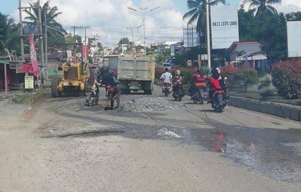 Jalan rusak di Rohul