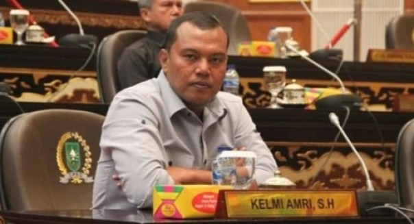 Anggota DPRD Riau fraksi Demokrat, Kelmi Amri 