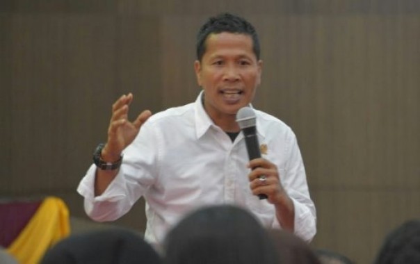 Ketua DPRD Riau, Indra Gunawan Eet