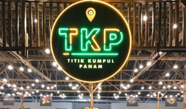 Foodcourt Titik Kumpul Panam
