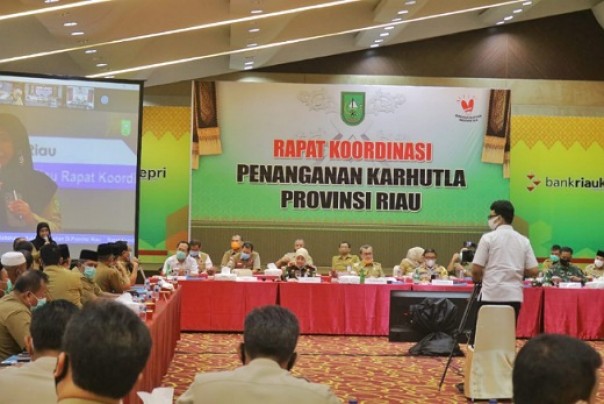 Bupati Alfedri Hadiri Rakor Karhutla Provinsi Riau