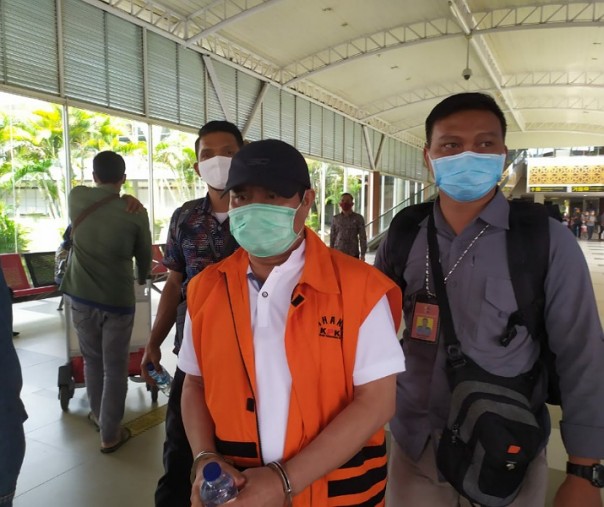Amril Mukminin setibanya di Bandara SSK II Pekanbaru