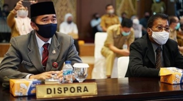 Kepala Dispora Riau, Boby Rachmat