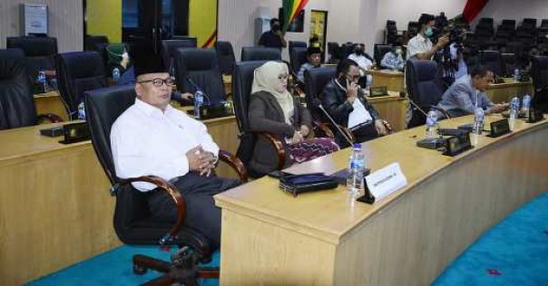 Sidang paripurna DPRD Kampar