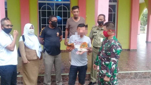 Meresahkan, Pemuda Mabuk Obat batuk di Toilet Masjid/suryakepri