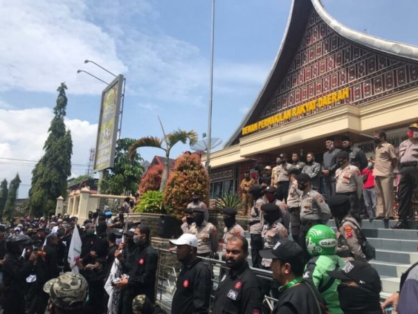 Demo RUU HIP di Bukittinggi/langgam